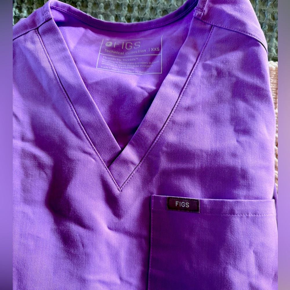 FIGS Scrub Top